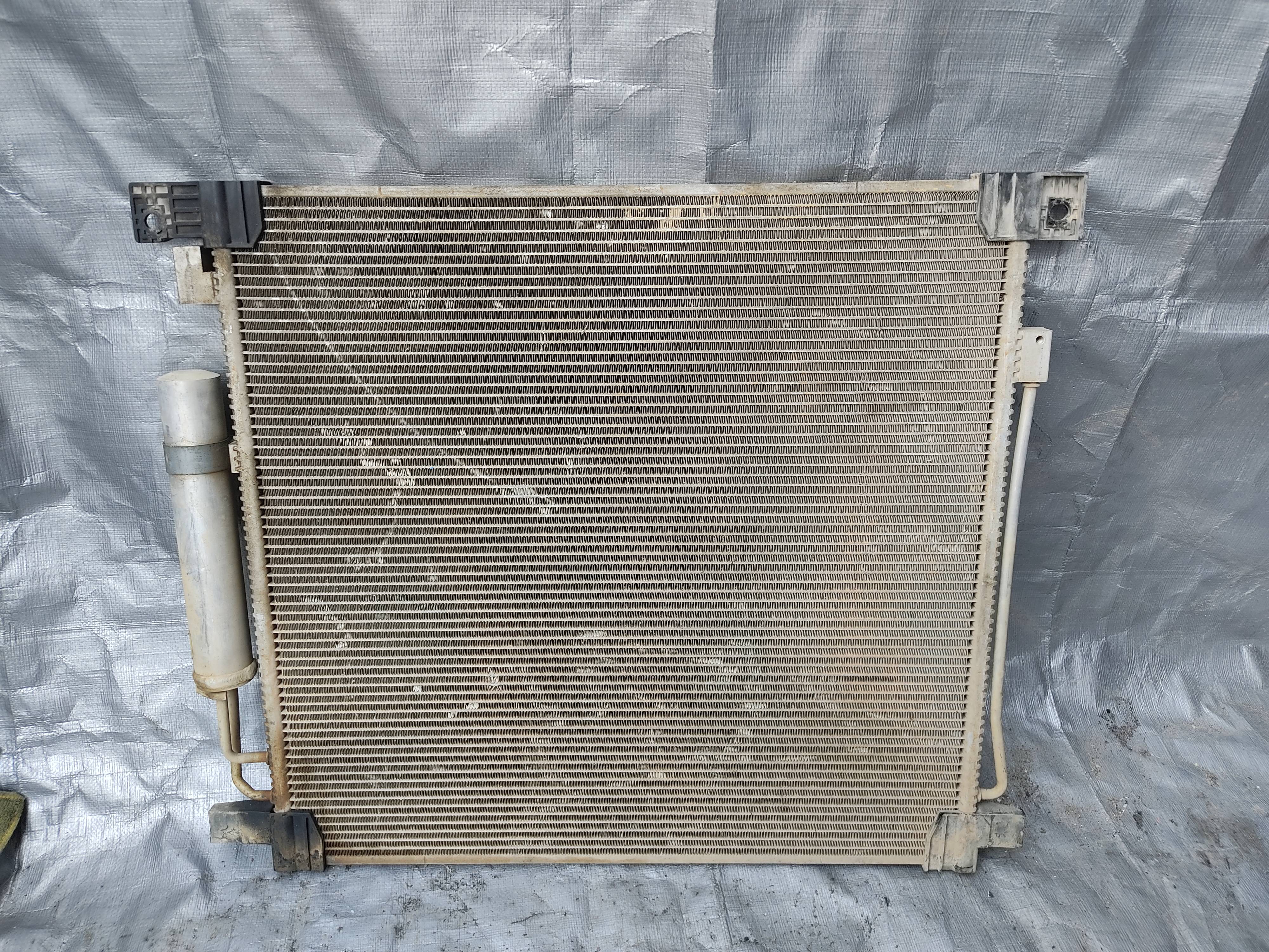Mitsubishi L200 2016 - 2019 Condensador Usado Original