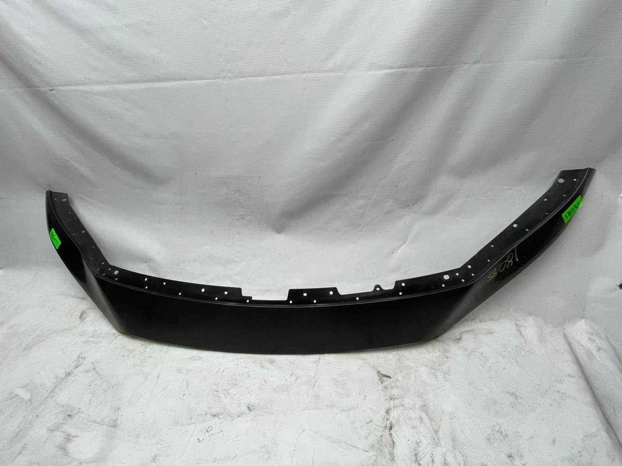 Mazda 3 2019 - 2024 Moldura Delantera Usado Generico