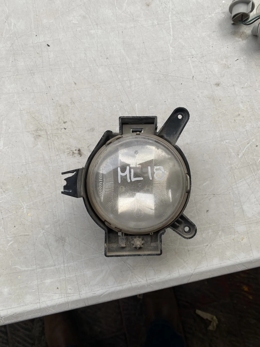 Faro Niebla Izquierdo Chevrolet Spark 2011 2012 Negro