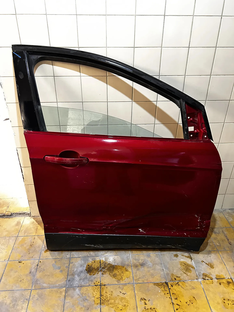Puerta Delantera Derecha Ford Escape 12 13 14 15 16 17 18 19 Delantera Derecha Rojo