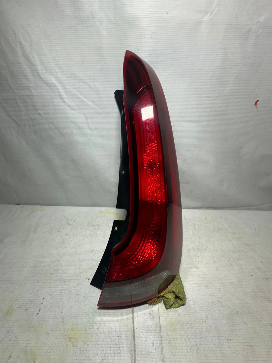 Calavera Derecha Kia Soul 2020 21 22 2023 Original Derecho/pasajero Rojo/blanco