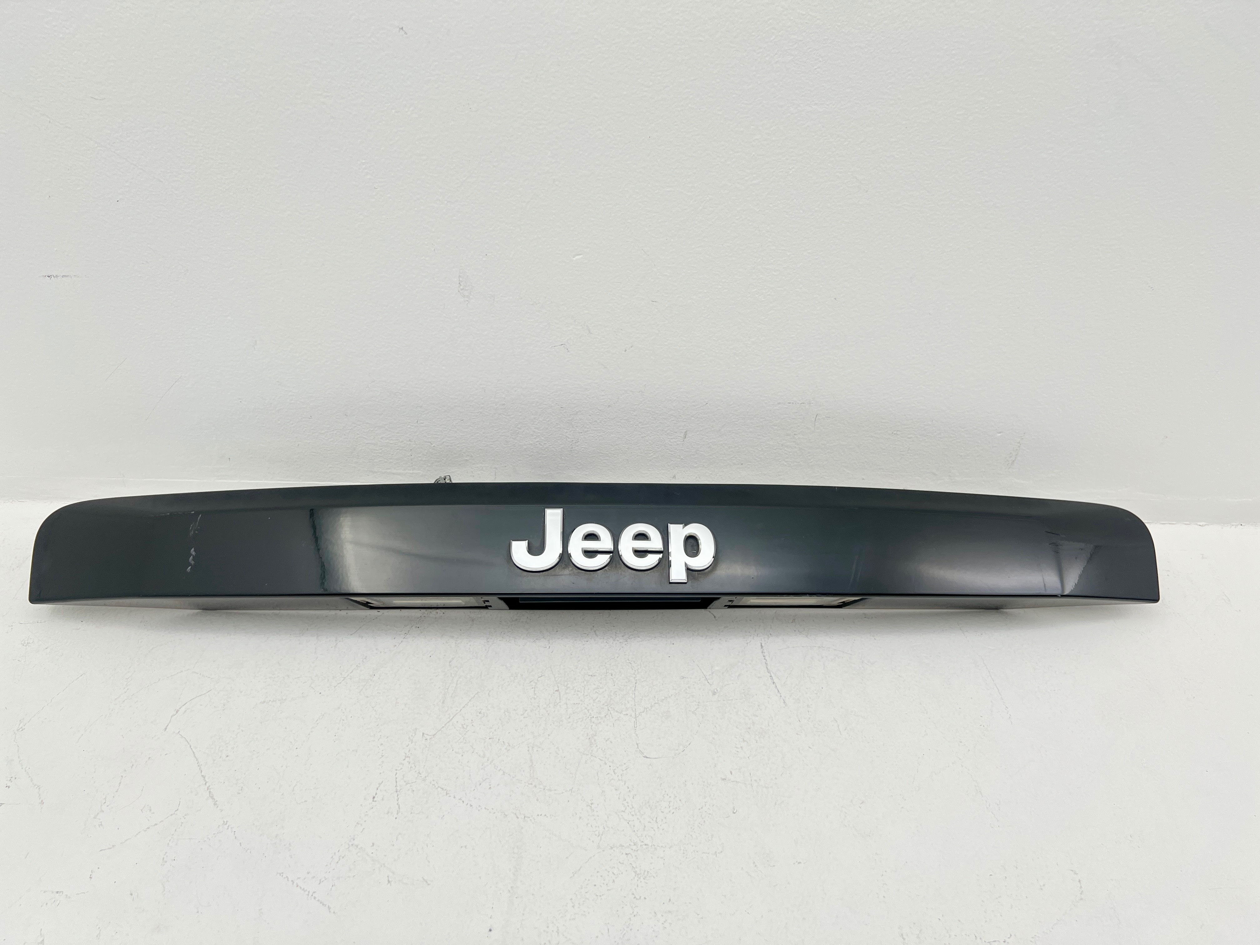 Jeep Patriot 2011 - 2017 Moldura para Cajuela Usado Original