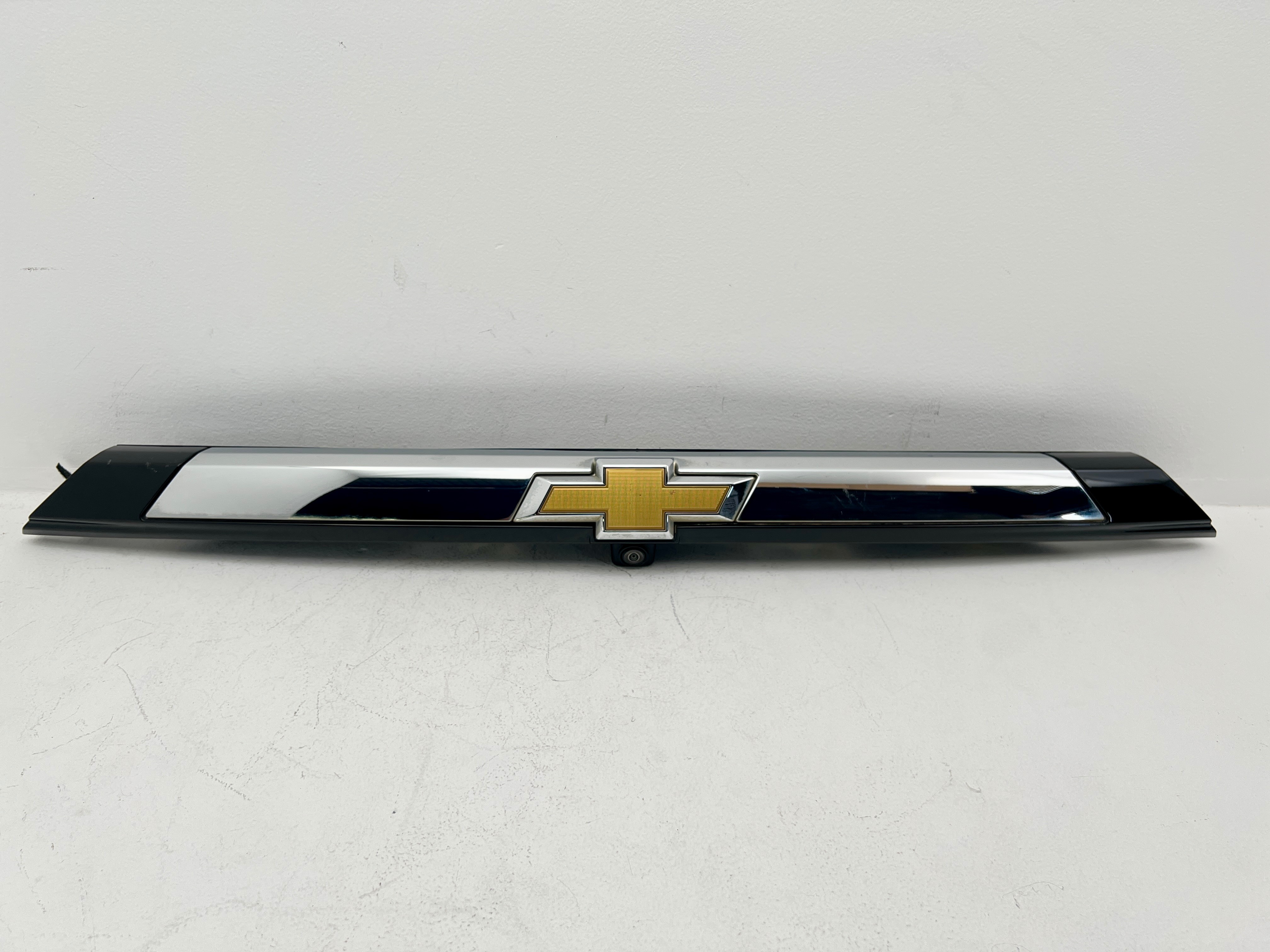 Chevrolet Traverse 2022 - 2023 Moldura para Cajuela Usado Original