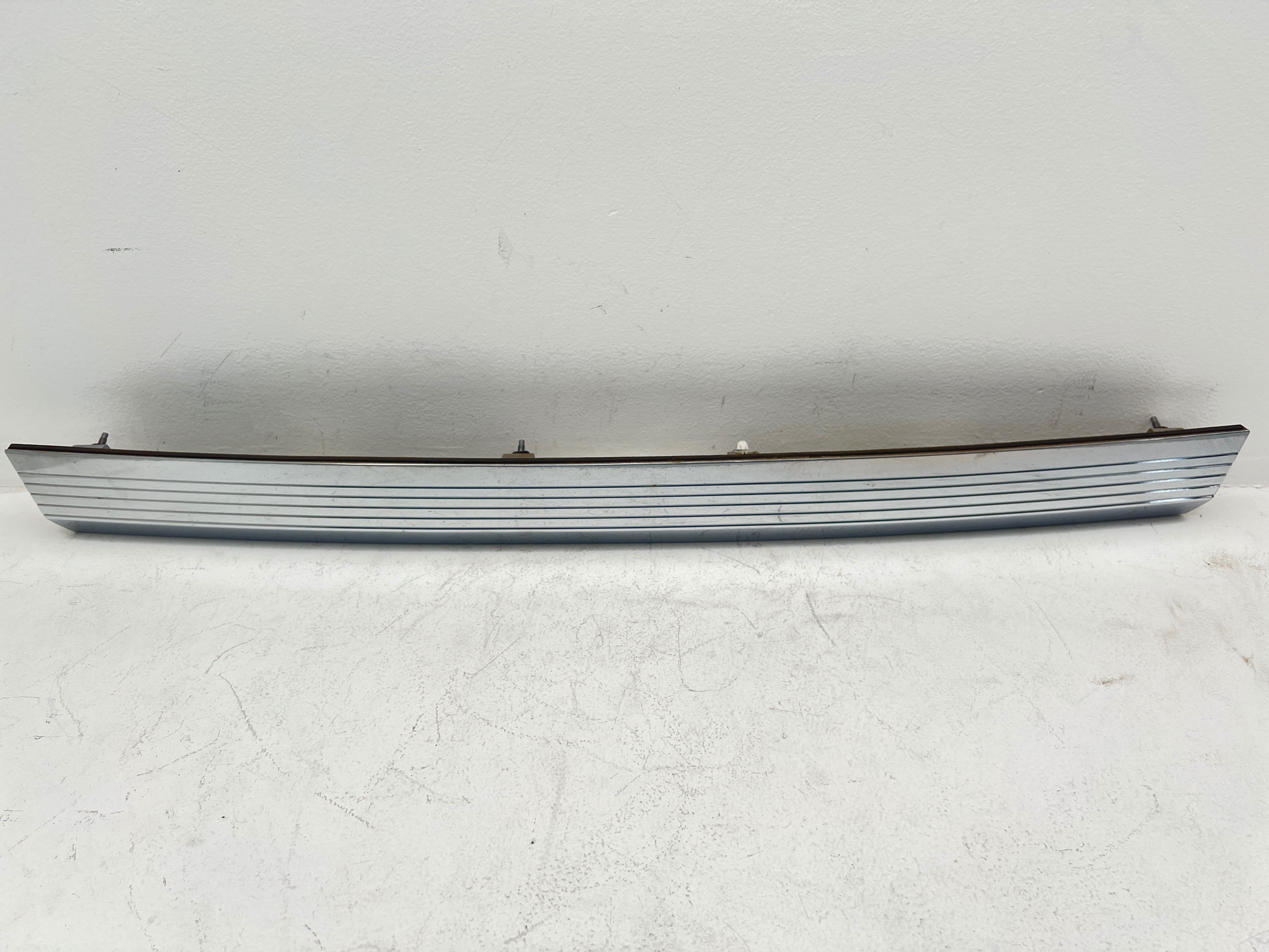 Honda Odyssey 2011 - 2016 Moldura para Cajuela Usado Original