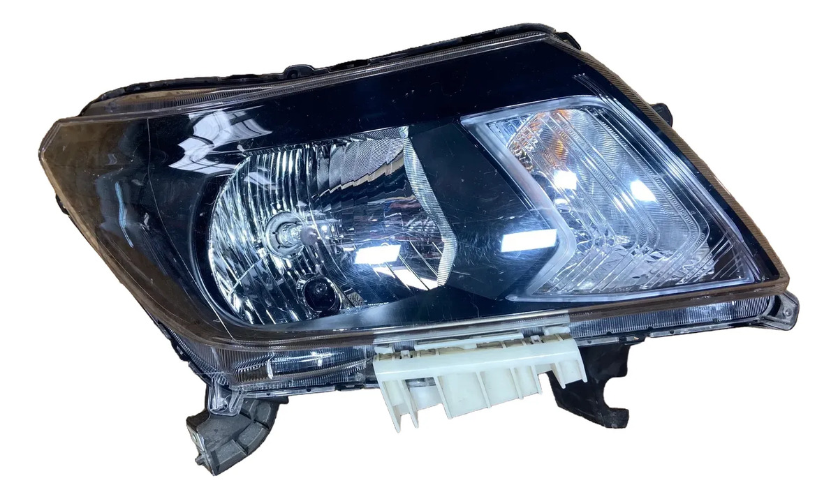 Nissan Np300 2016 - 2020 Faro Derecho Usado Original - vista 1