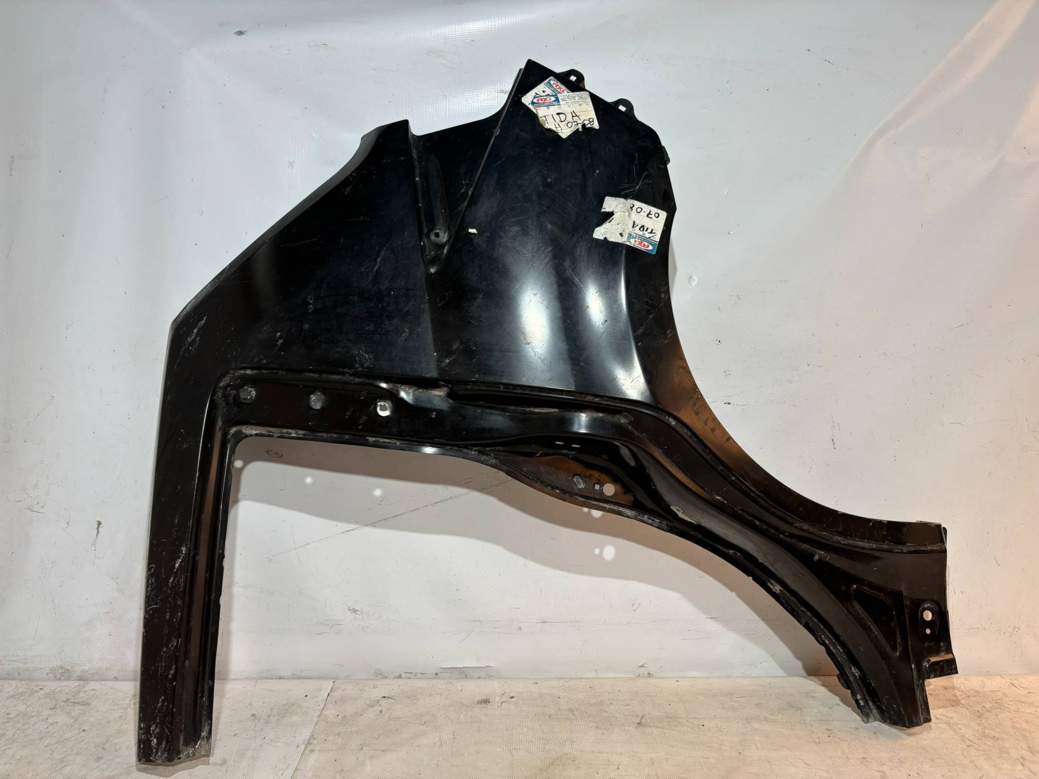 Nissan Tiida 2007 - 2018 Costados Laterales Trasera Izquierdo Usado Original