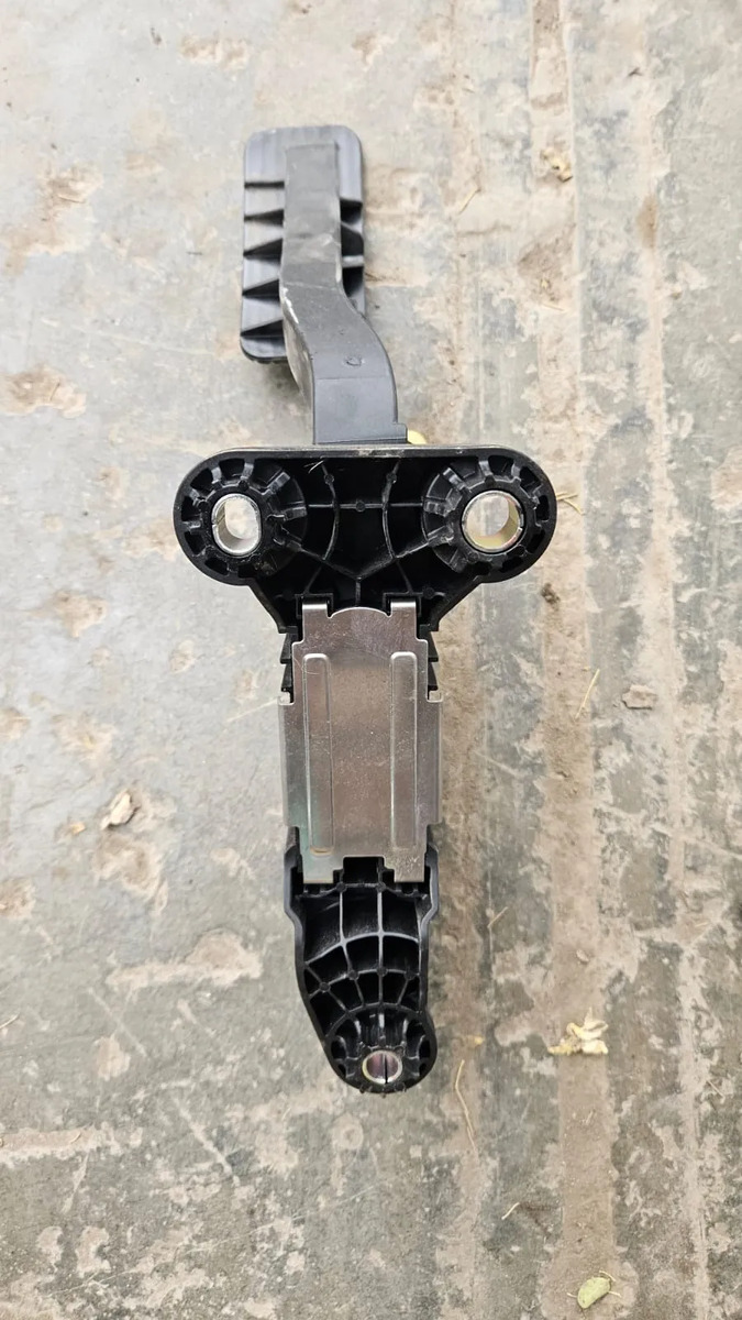 Hyundai Elantra 2017-2018 Pedal Acelerador