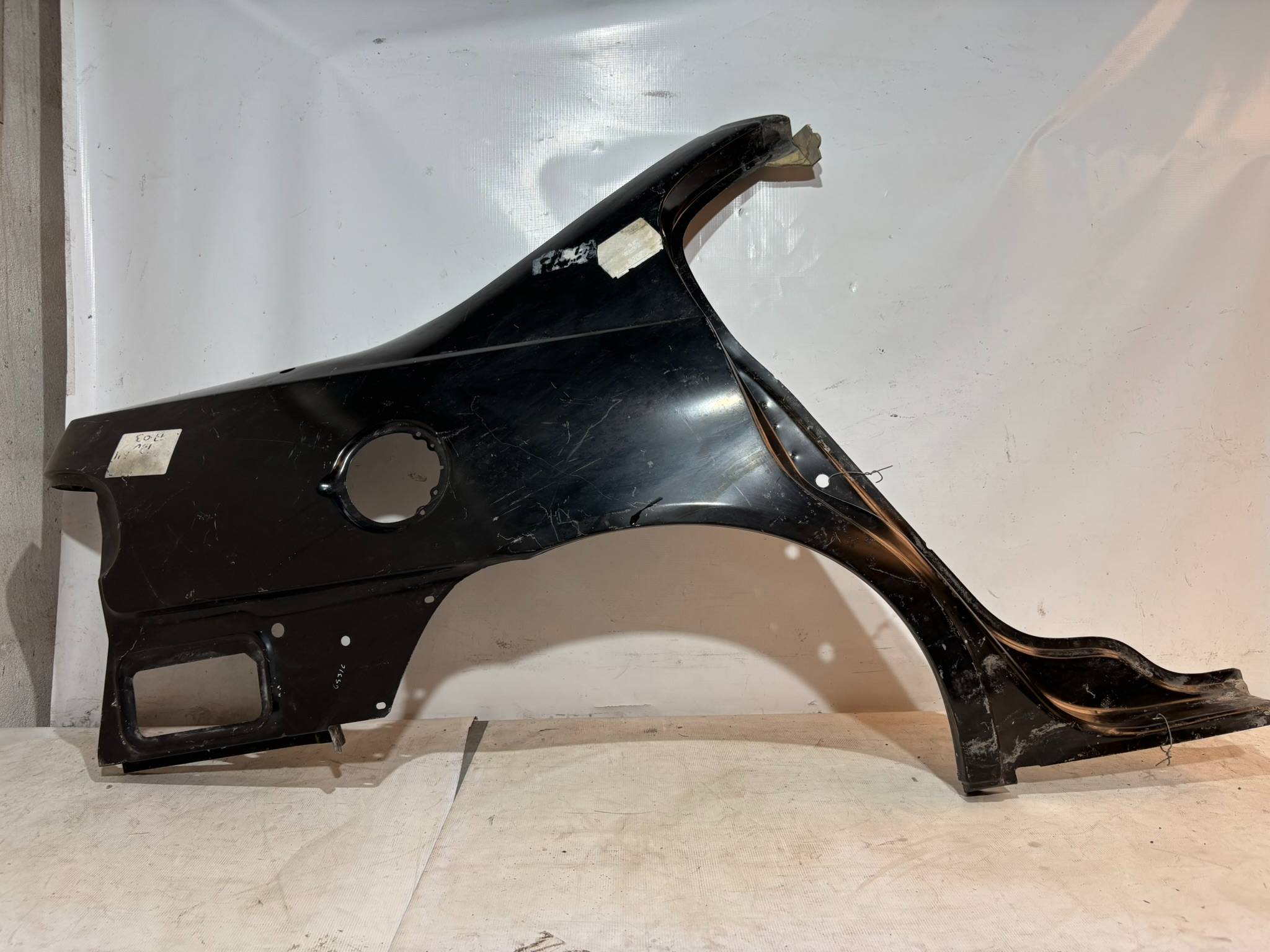 Chevrolet Malibu 2000 - 2003 Costados Laterales Trasera Derecho Usado Original