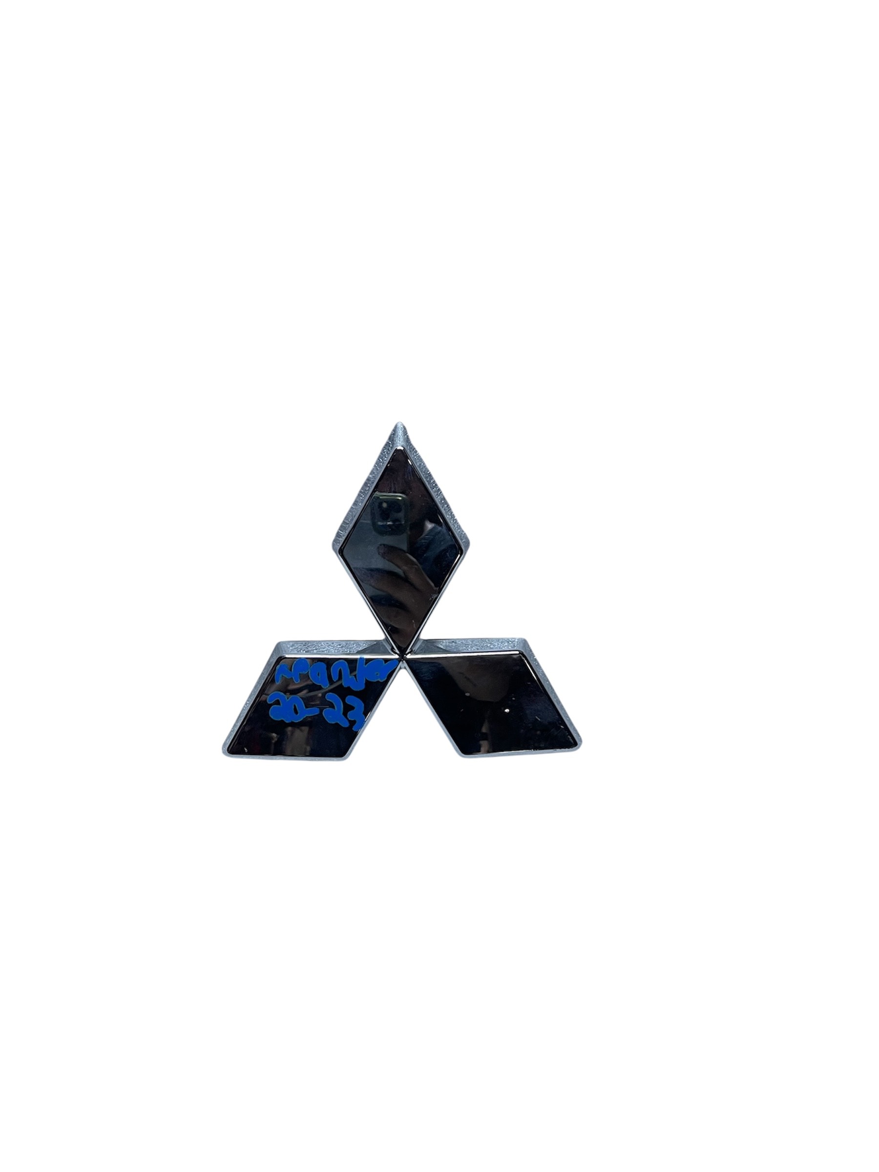 Mitsubishi Xpander 2020 - 2023 Emblema Usado Original - vista 1