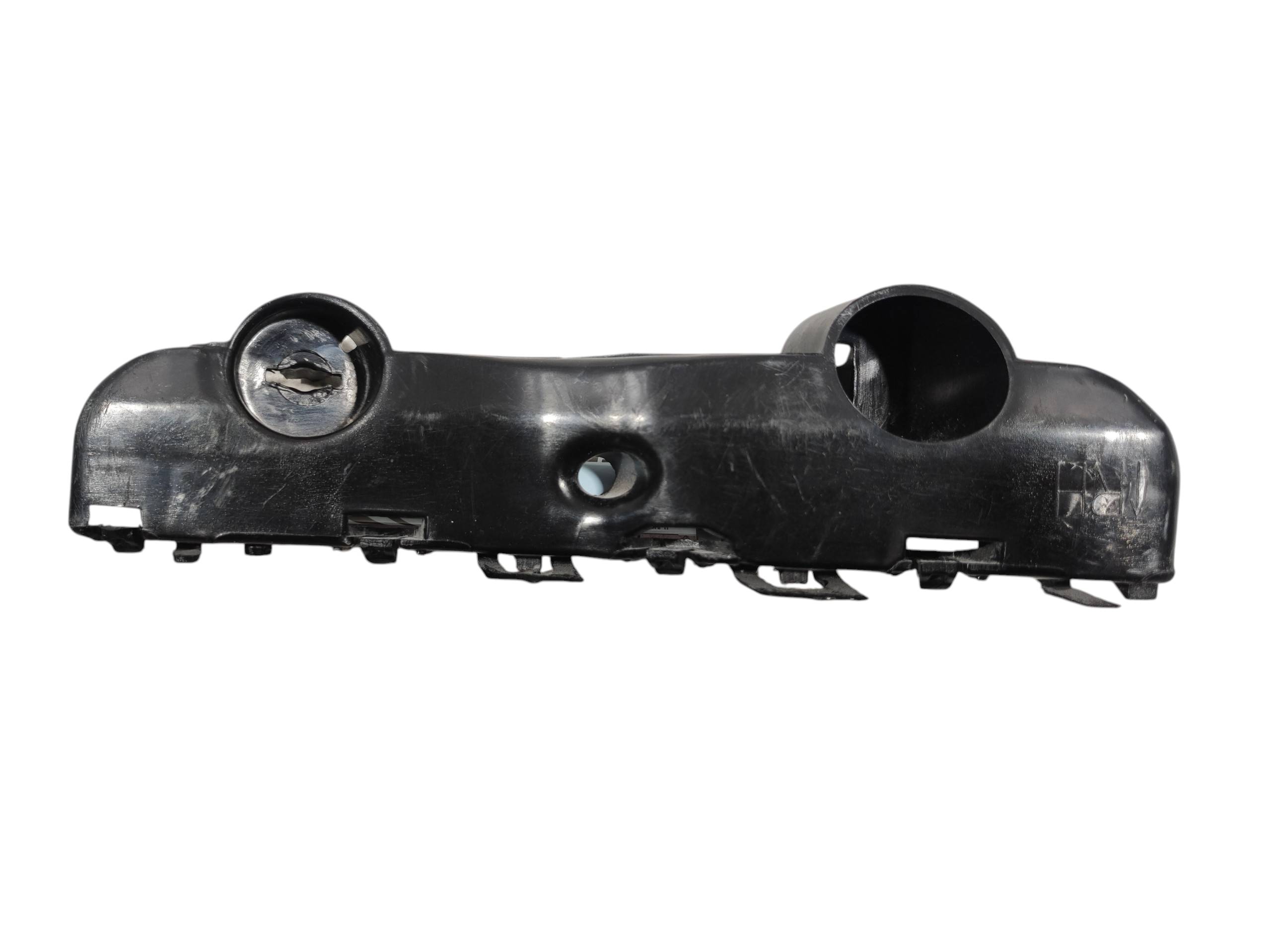 Nissan Np300 2015 - 2021 Soporte Delantera Derecho Usado Generico