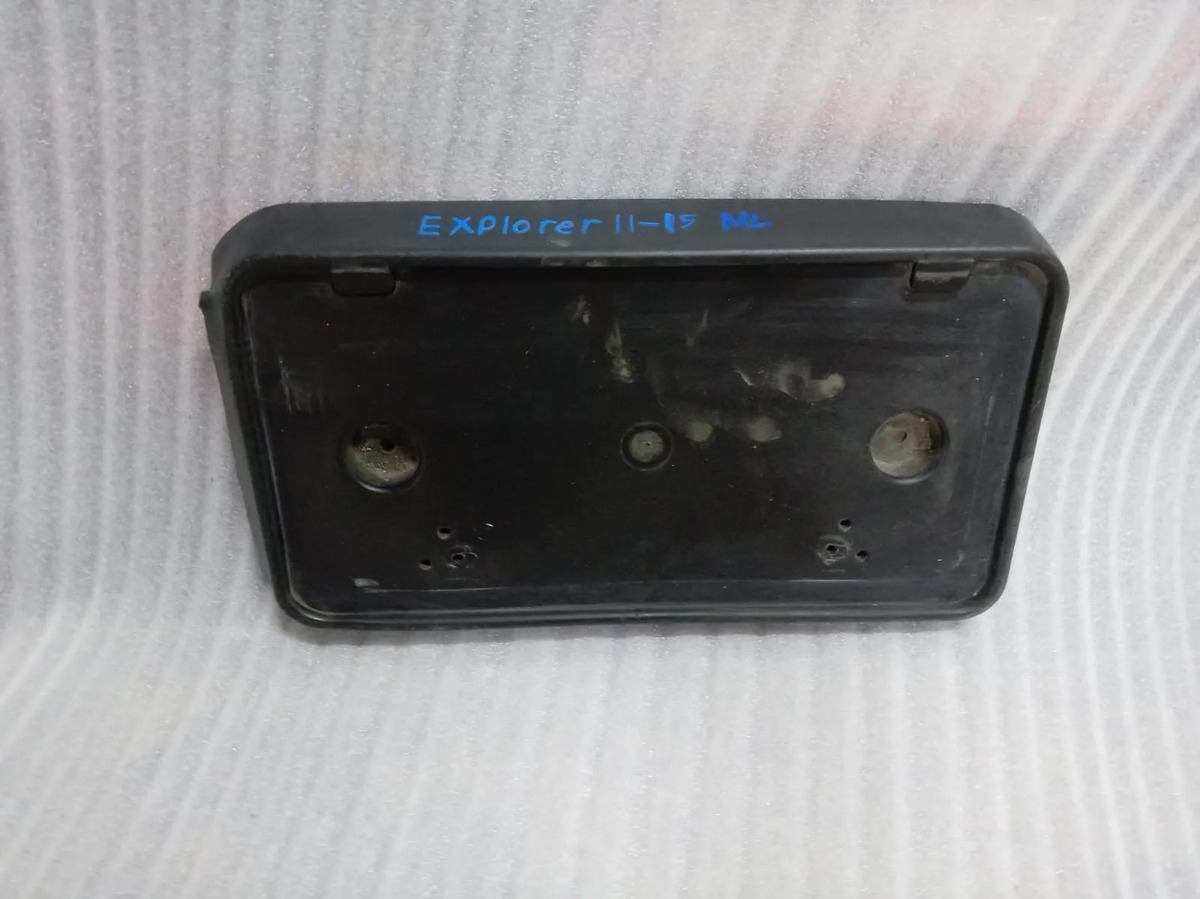 Portaplaca Explorer 2011 2012 2013 2014 2015 Negro
