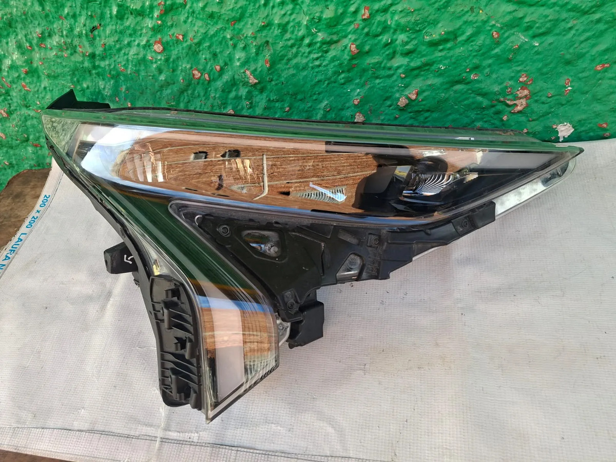 Faro Derecho De Kia K3 2024-2025 2 Usado Original Derecho/pasajero - vista 1