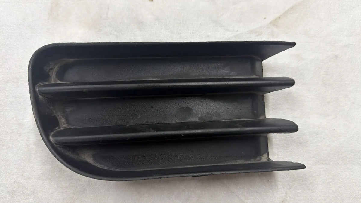 Rejilla Faro Niebla Der Ranault Megane 2003-2006 Usado Negro Derecho