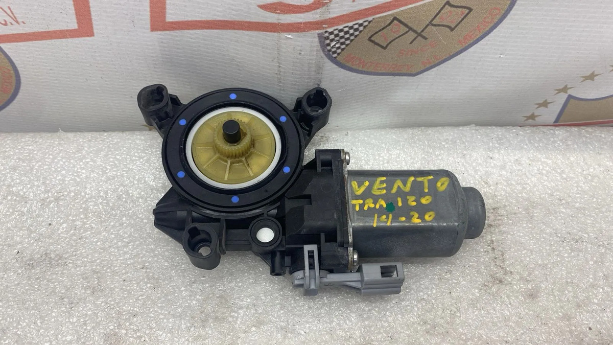 Volkswagen Vento 2014 - 2020 Eléctricos Trasera Usado Original