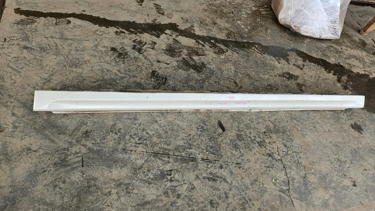 Subaru Legacy 2010-2014 Estribo Izquierdo Blanco