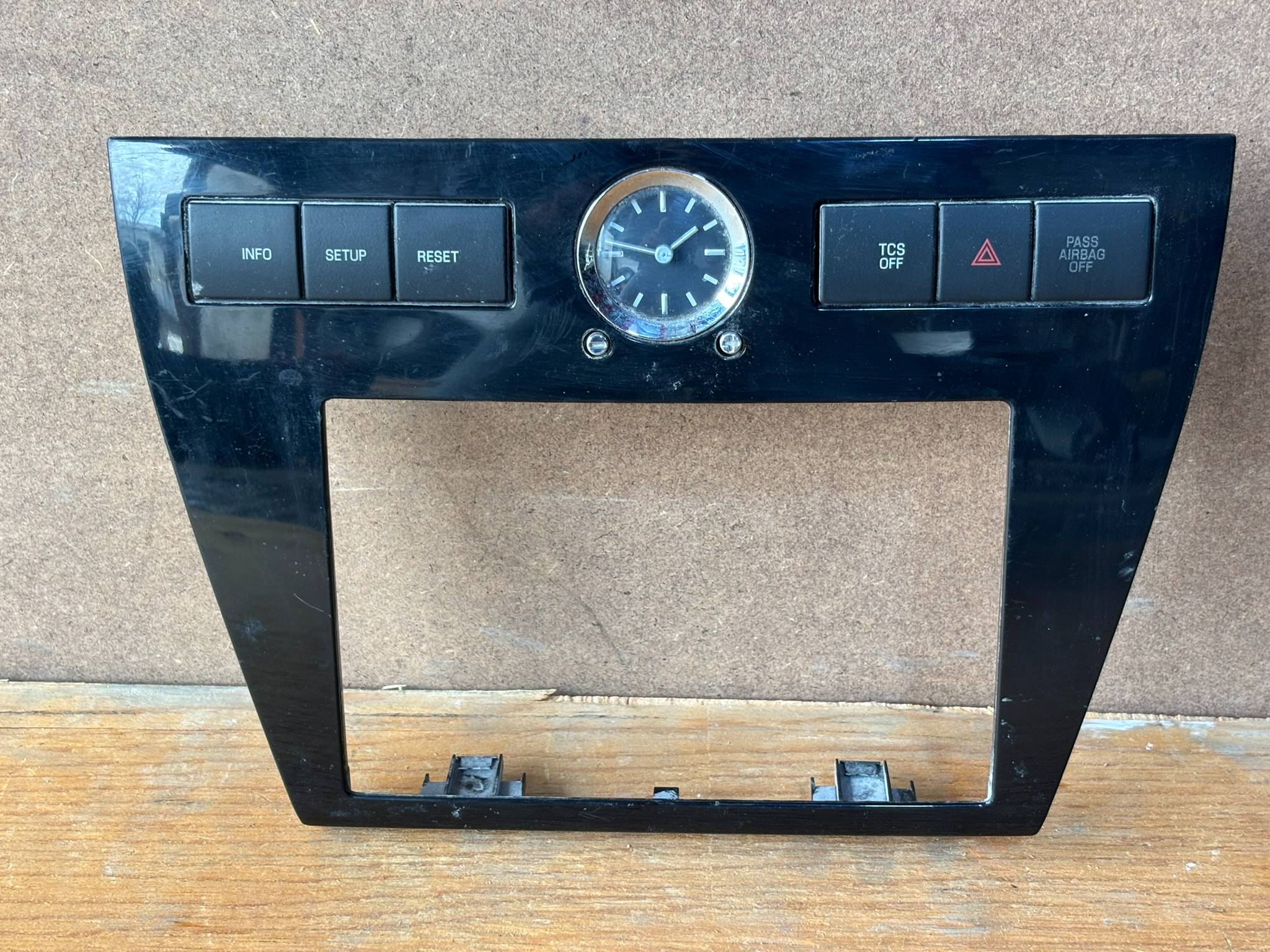 Ford Fusion 2006 - 2009 Consola Delantera Usado Original