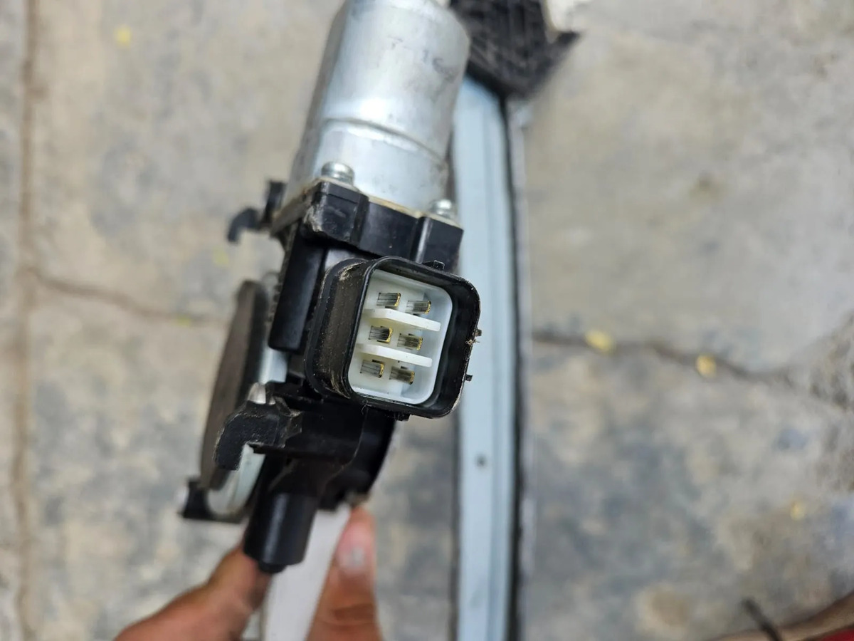 Subaru Legacy 2010-2014 Elevador Elec Trasero Derecho