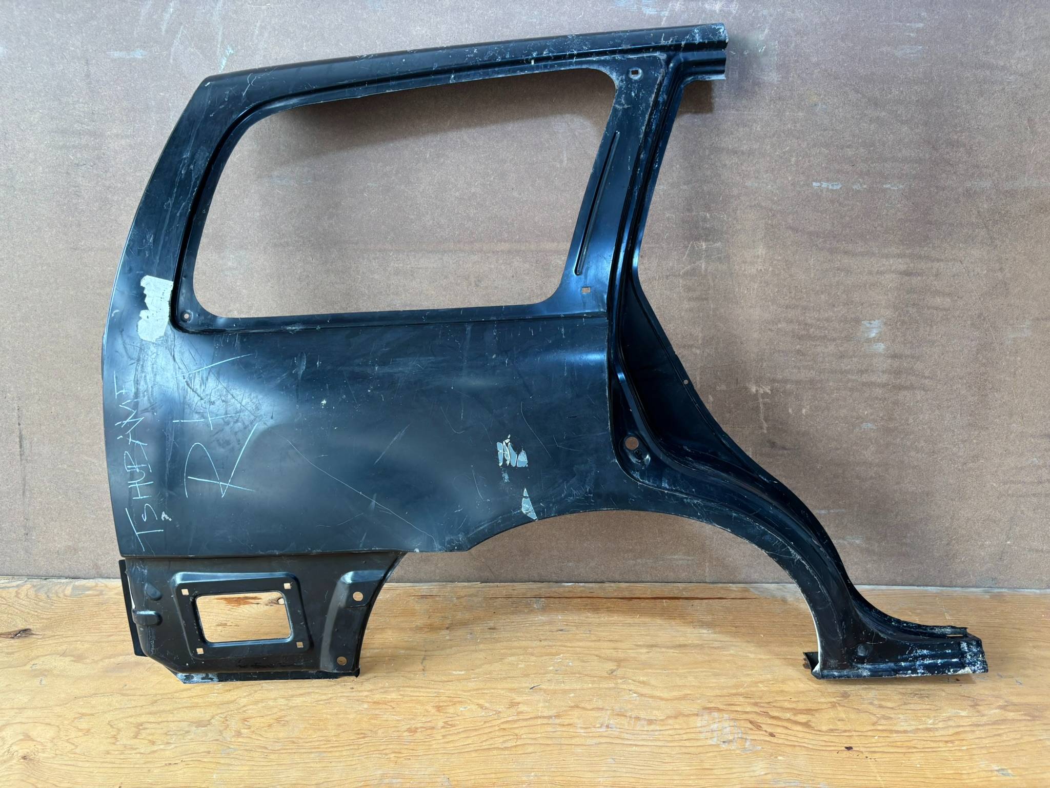 Nissan Tsubame 1993 - 2004 Costados Laterales Trasera Derecho Usado Original