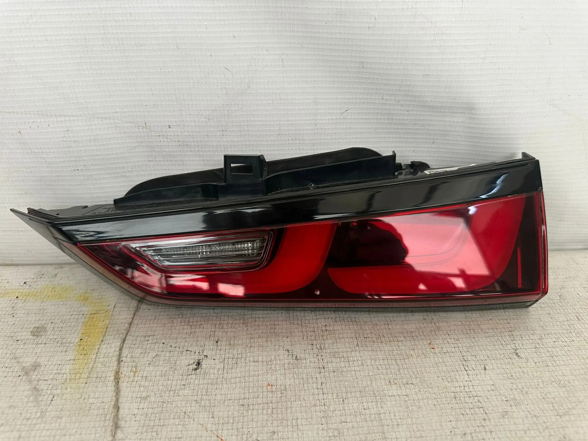 Intercalavera Derecha Honda Crv 2023 24 2025 Led Derecho/pasajero Rojo/negro