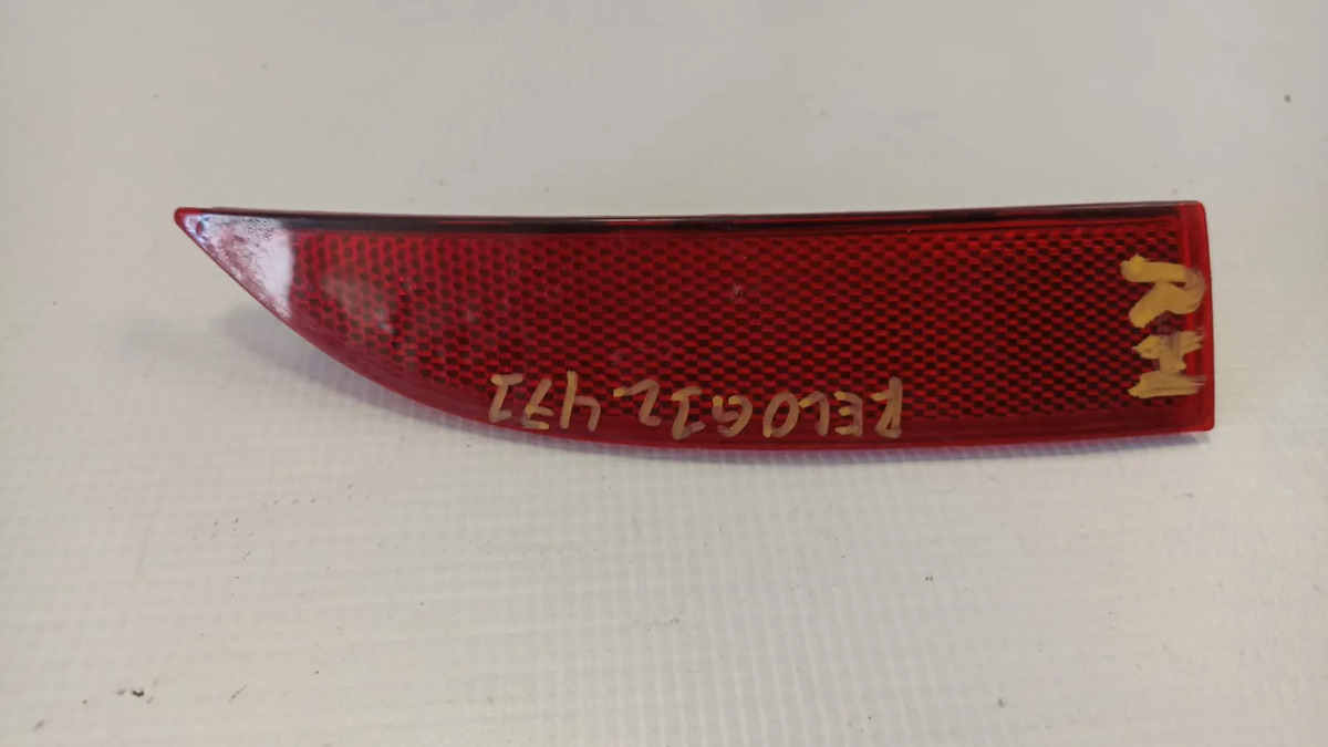Reflejante Tra Rh Renault Logan 2012-2018 Std 1.6l Rojo