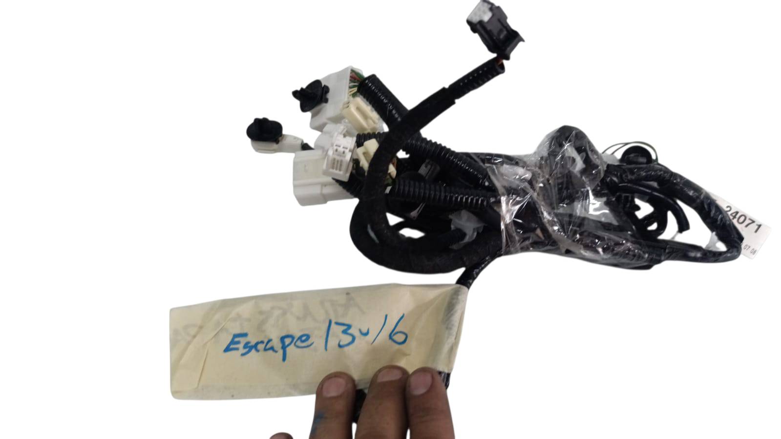 Ford Escape 2013 - 2016 Arneses Trasera Usado Original