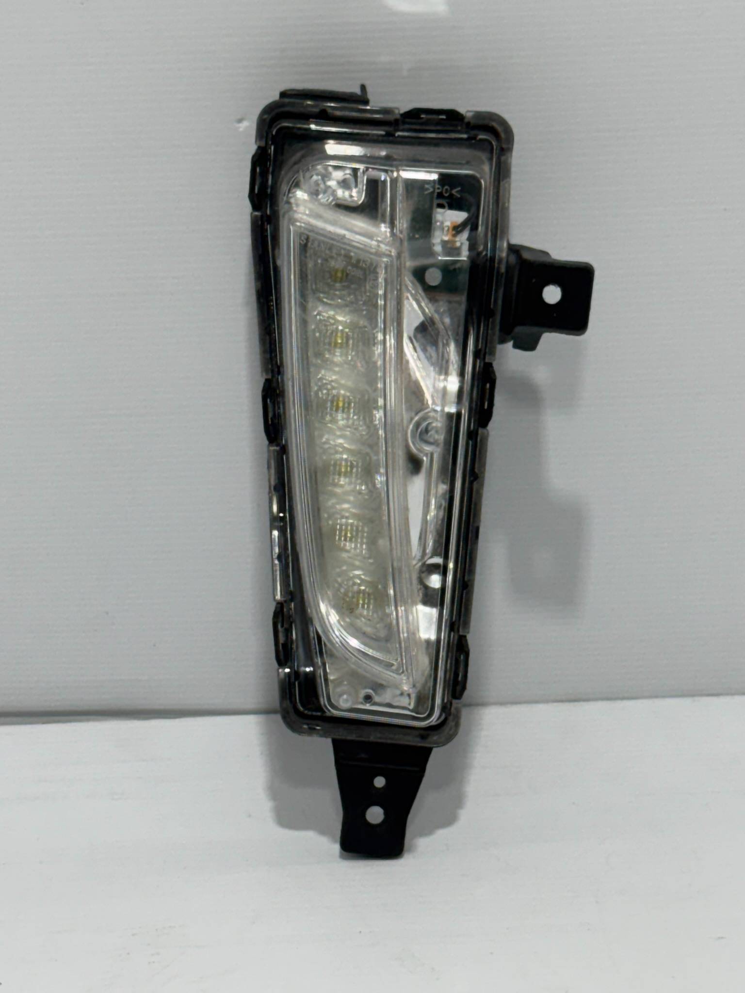 Suzuki Vitara 2018 - 2020 Faros Auxiliares Delantera Derecho Usado Original