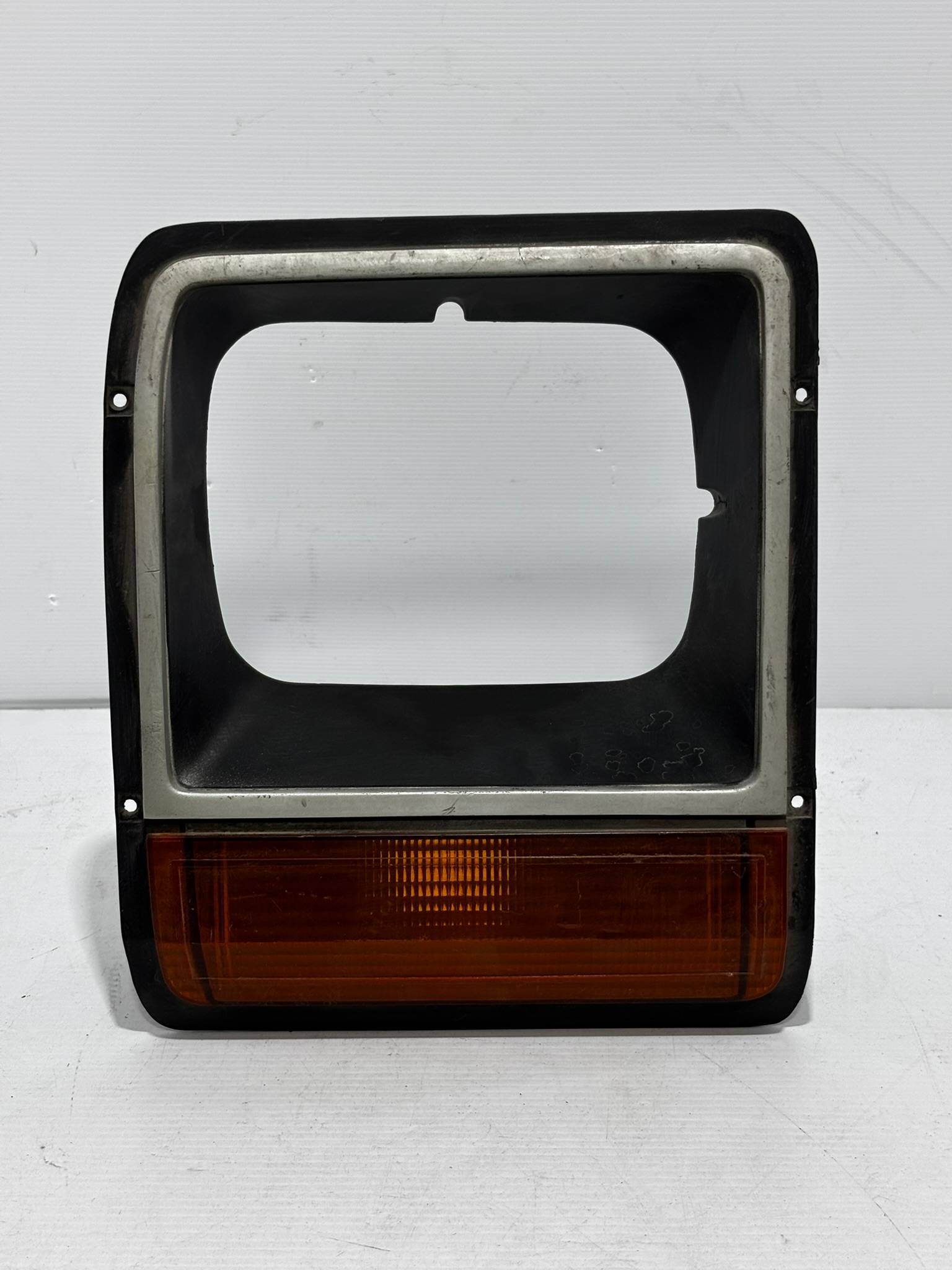 Dodge Ram 1500 1986 - 1989 Biseles Delantera Derecho Usado Original