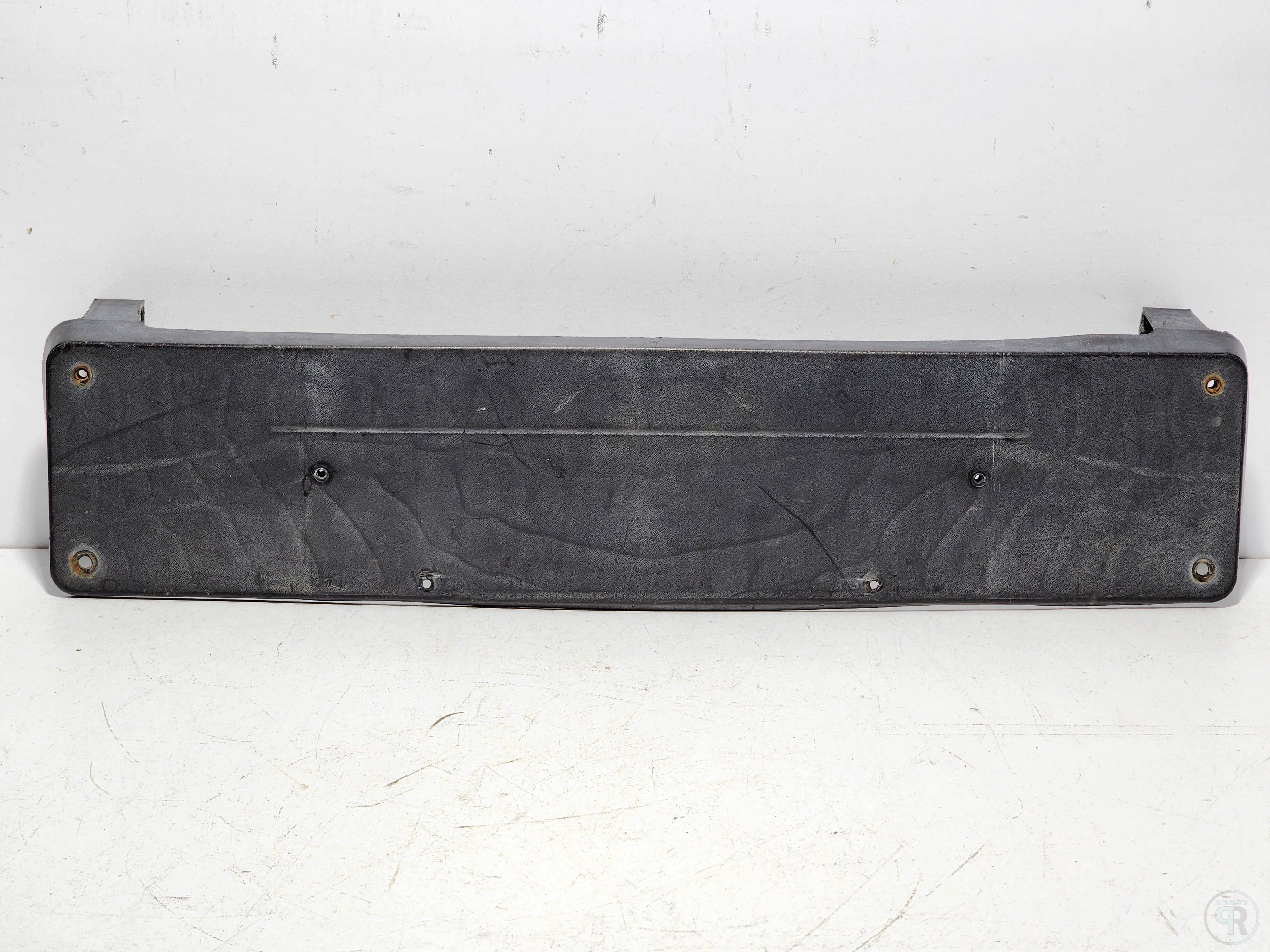 Mercedes-benz Clase c 2000 - 2007 Portaplaca Delantera Usado Original