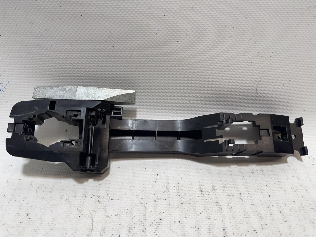 Base Manija Puerta Trasera Rh Nissan Altima 2013 14 15 2018 Negro Trasera