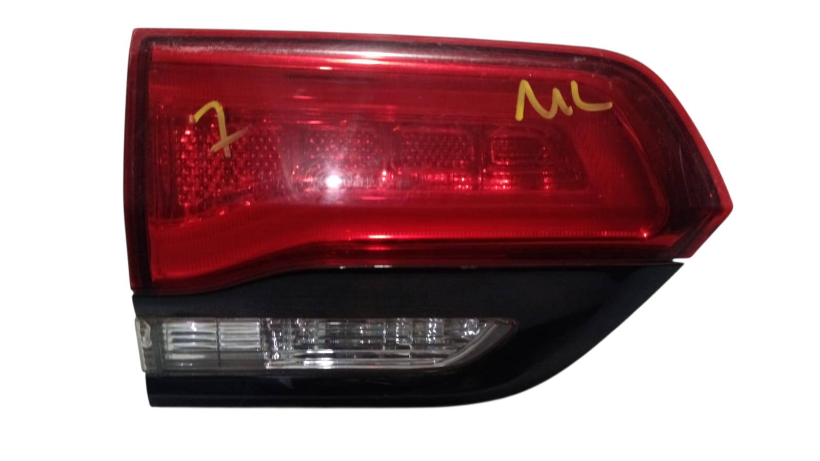 Jeep Grand cherokee 2014 - 2021 Intercalavera Izquierdo Usado Generico