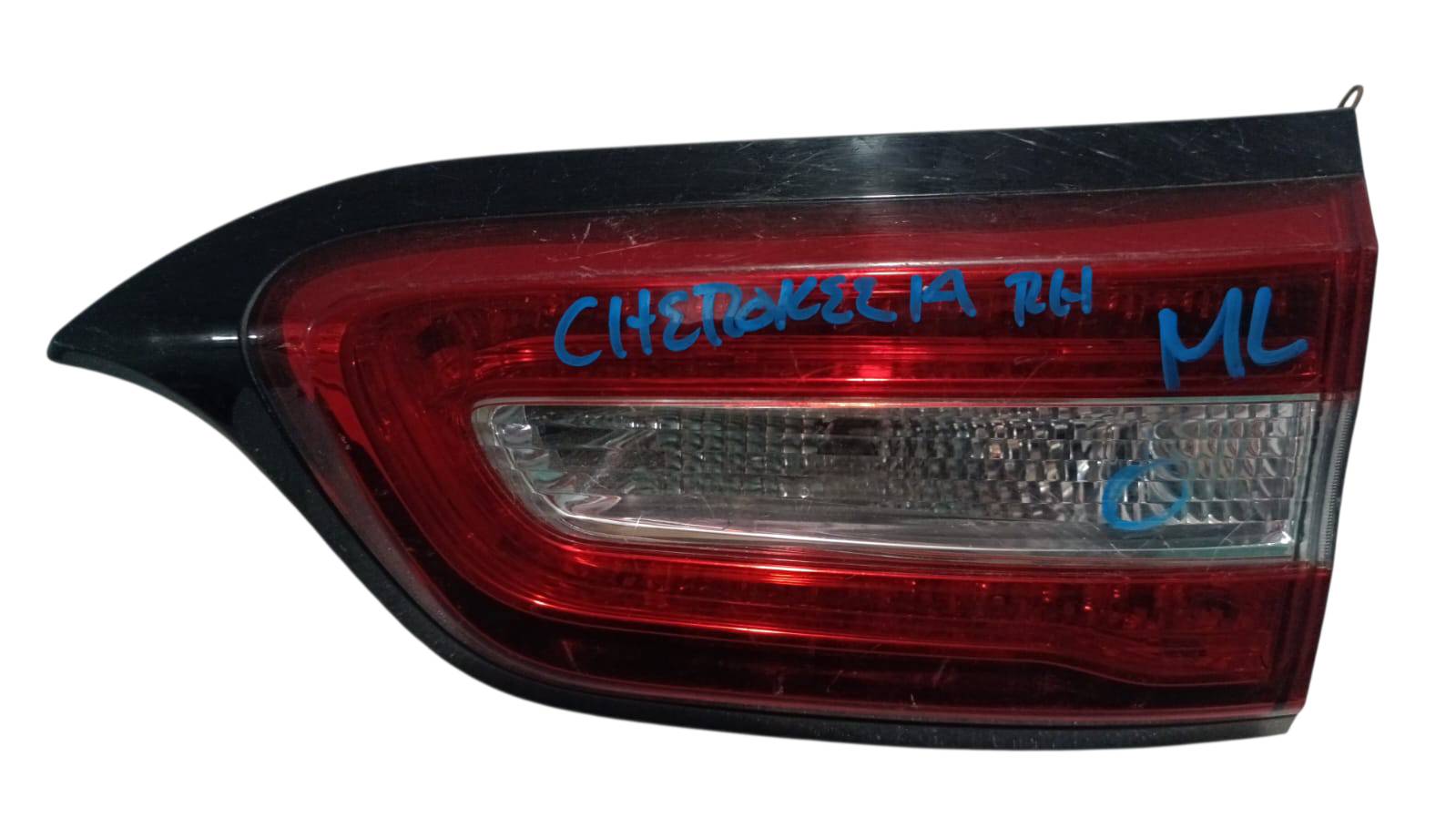 Jeep Cherokee 2014 - 2018 Intercalavera Derecho Usado Original