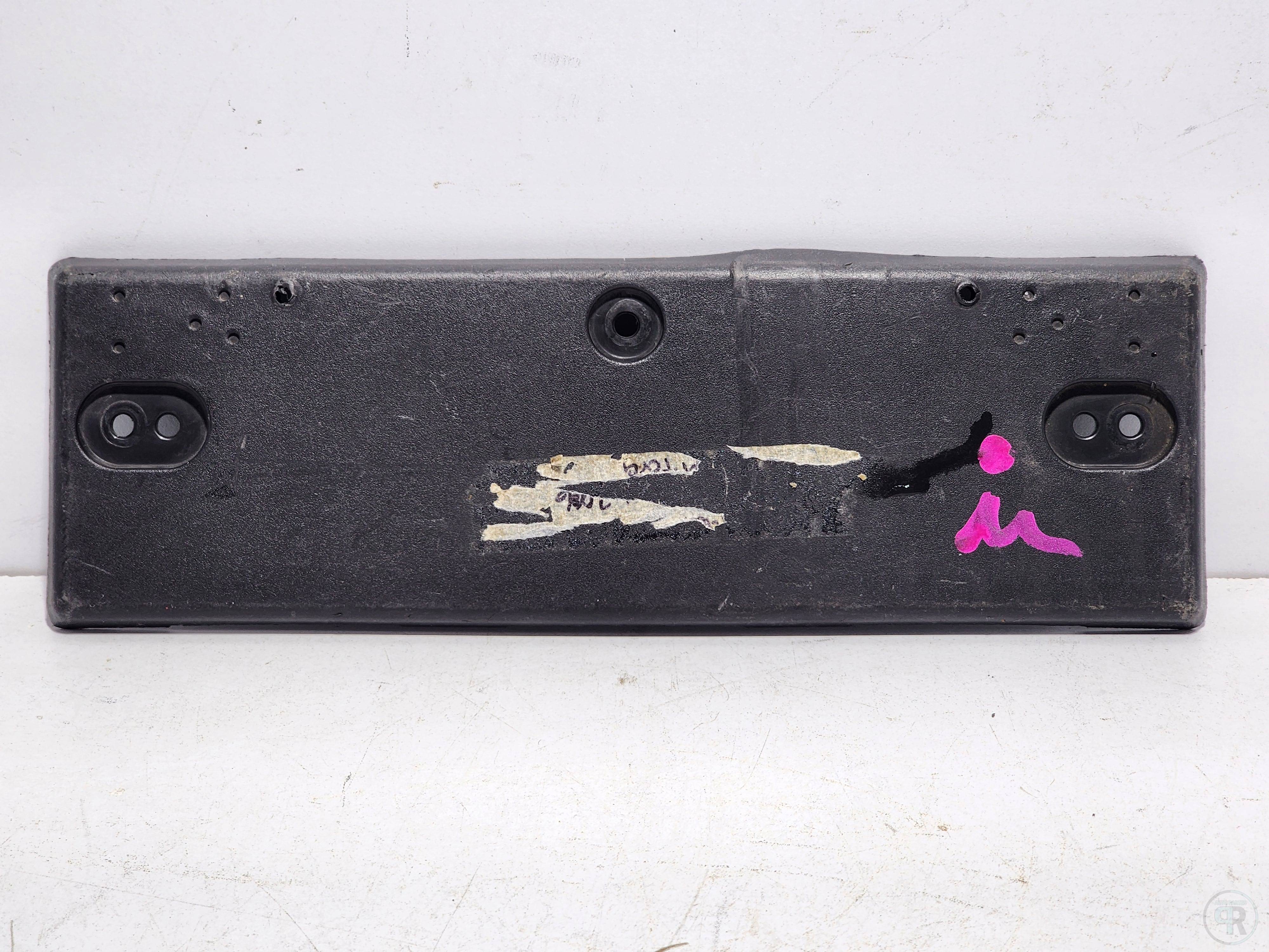Kia Forte 2014 - 2016 Portaplaca Delantera Usado Original