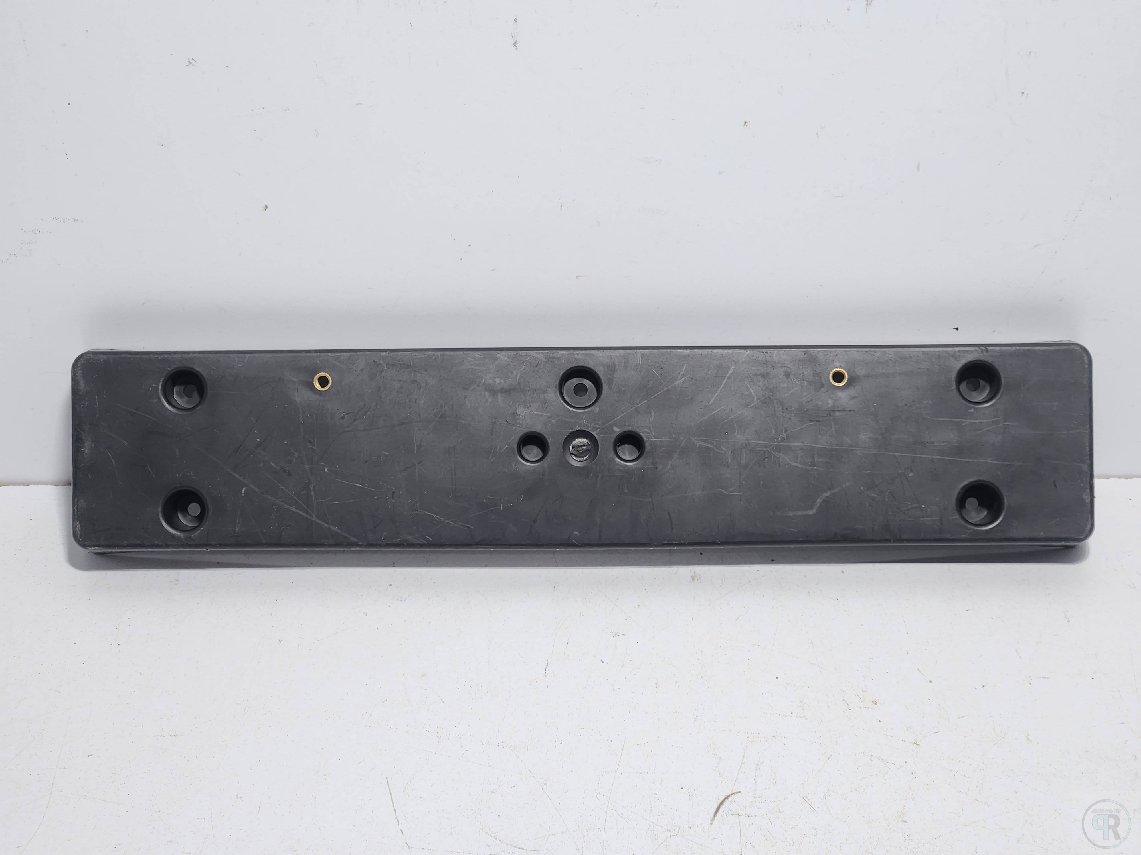 Bmw Serie 3 2004 - 2008 Portaplaca Delantera Usado Original