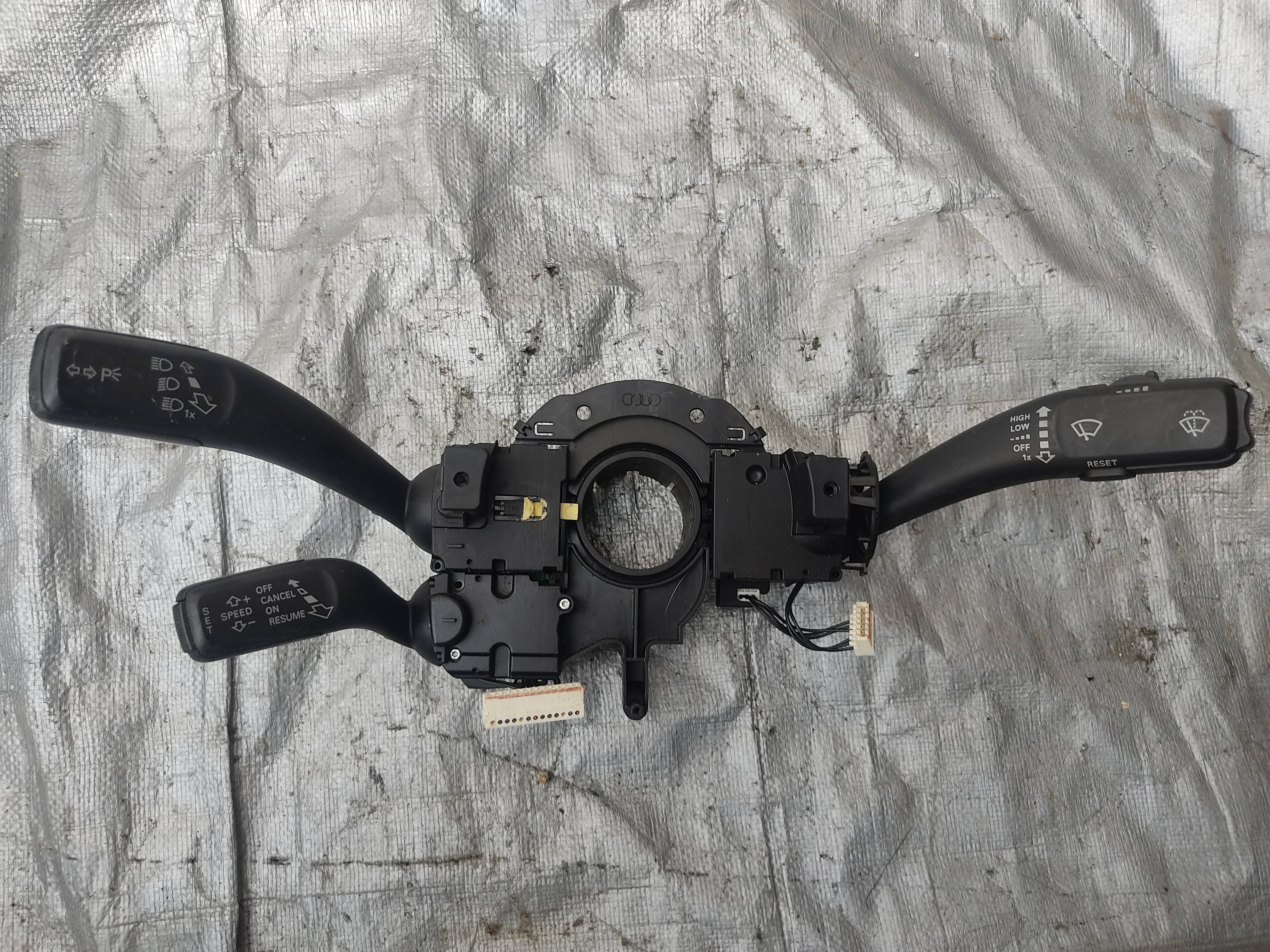 Audi A4 2010 - 2015 Palanca Usado Original