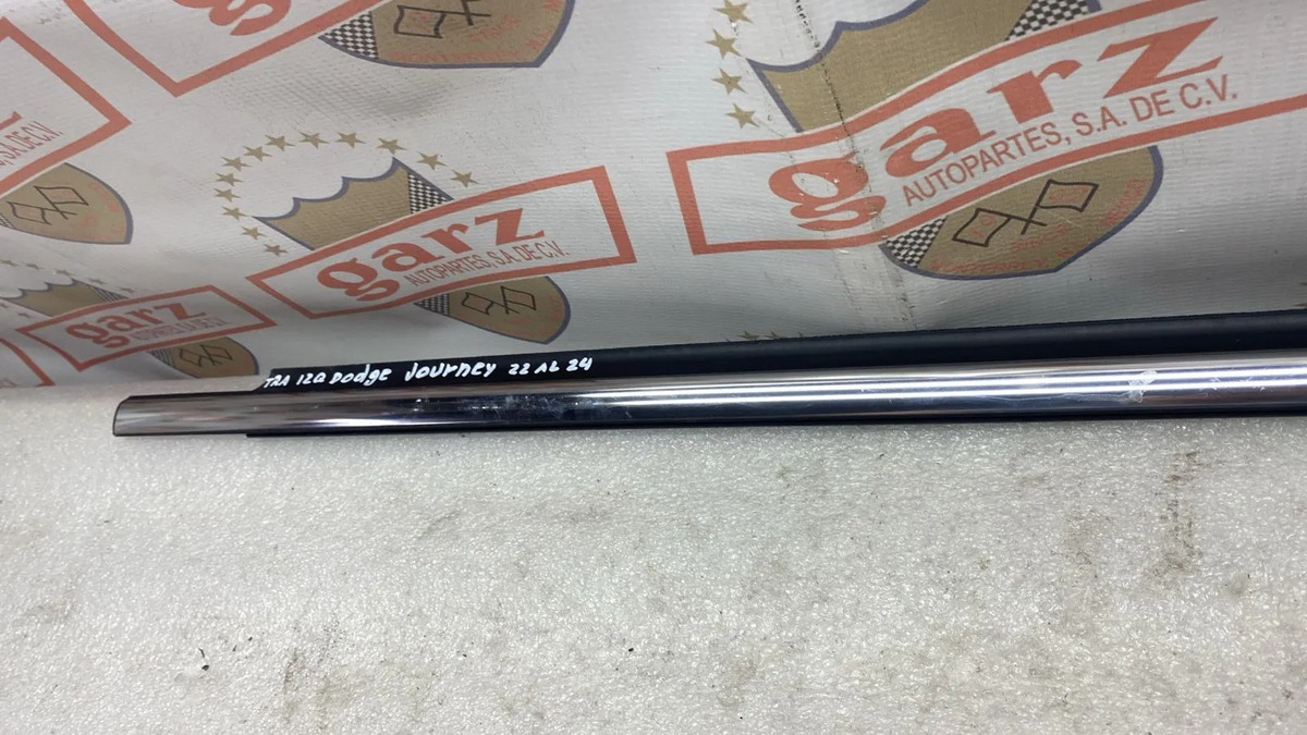 Cañuela Puerta Trasera Izq Cromada Dodge Journey 23 Al 24 Plateado