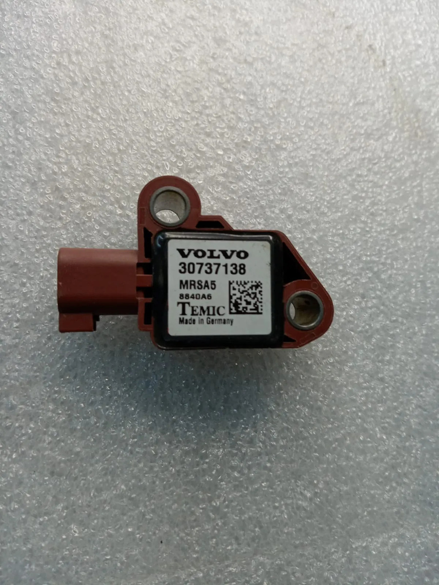 Sensor De Impacto Delantera Volvo V50 2004/2007.