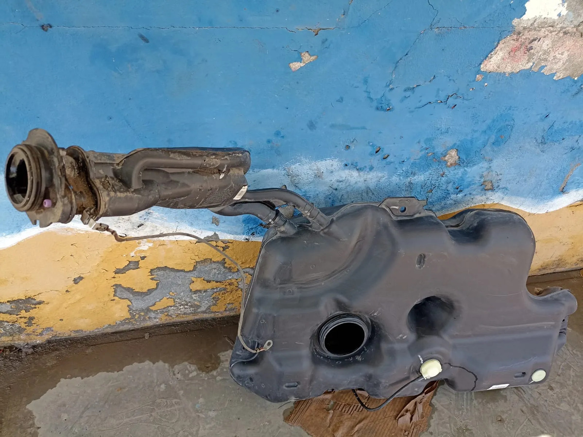 Tanque De Combustible Para Renault Captur (2017.2022) Usado