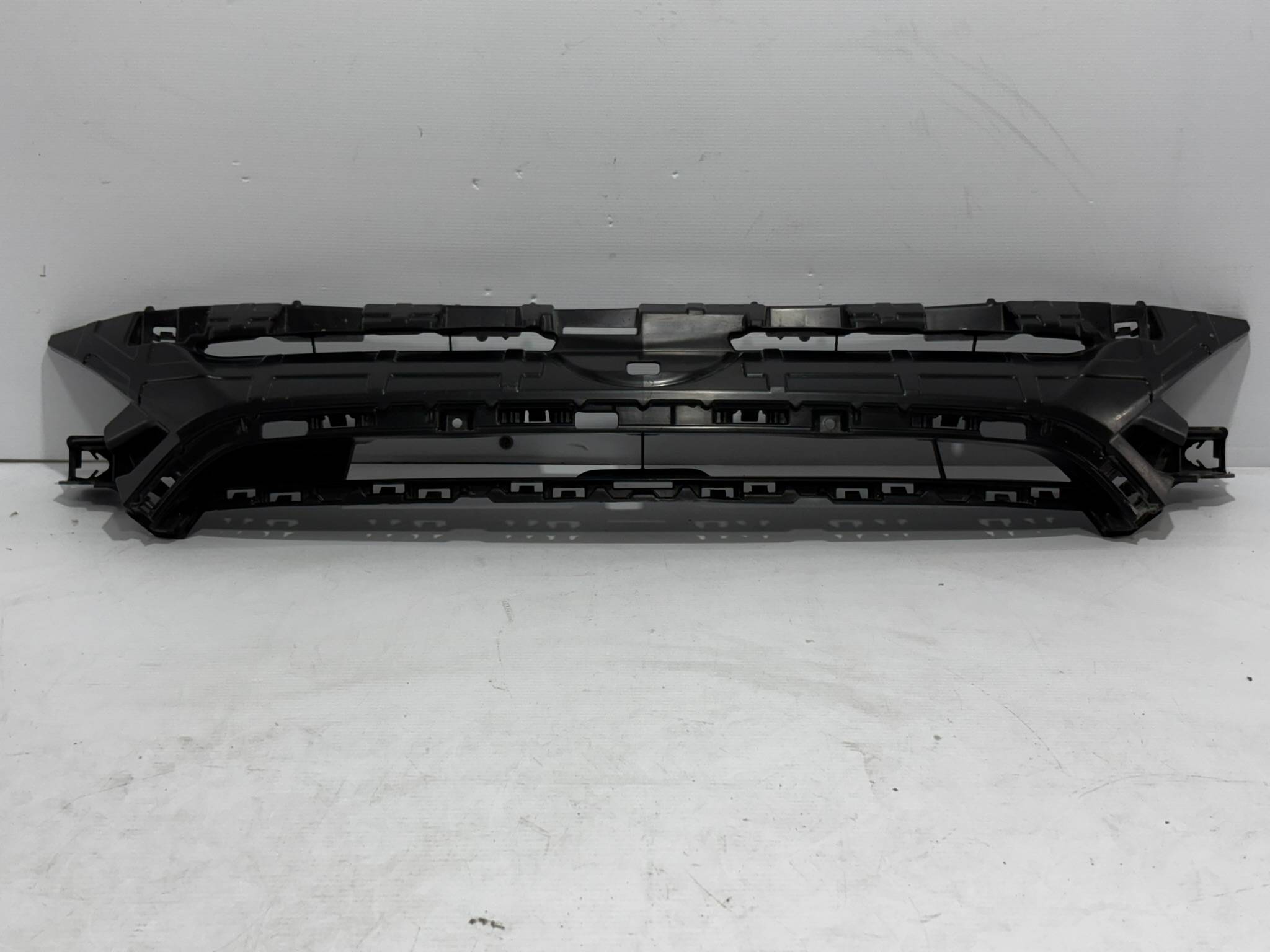 Toyota Yaris (japon) 2016 - 2020 Parrilla Delantera Usado Original - vista 1