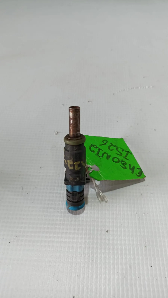 Inyector De Gasolina Chevrolet Sonic 2012-2016 Usado (2)