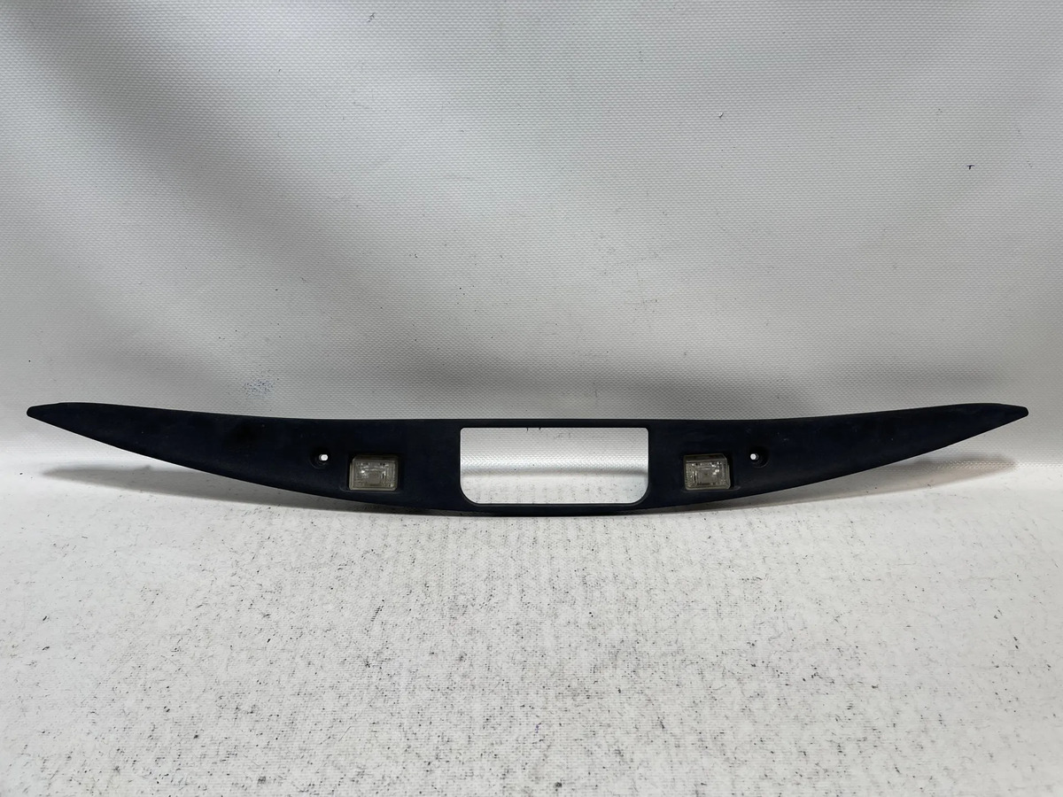 Luz De Placas Trasera Mercedes Benz Cla 2014 2015 2016 2017