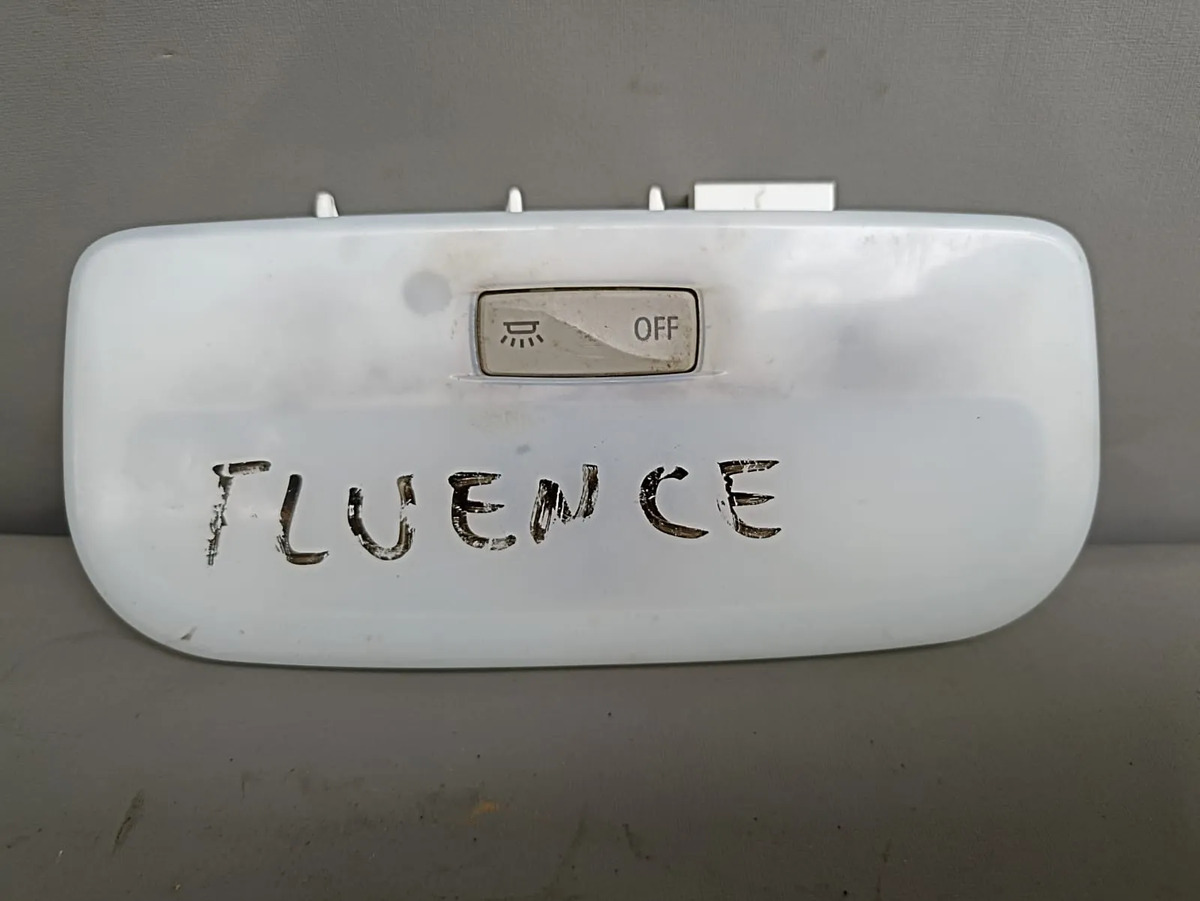 Renault Fluence (2012-2017) Luces De Techo Parte Trasera