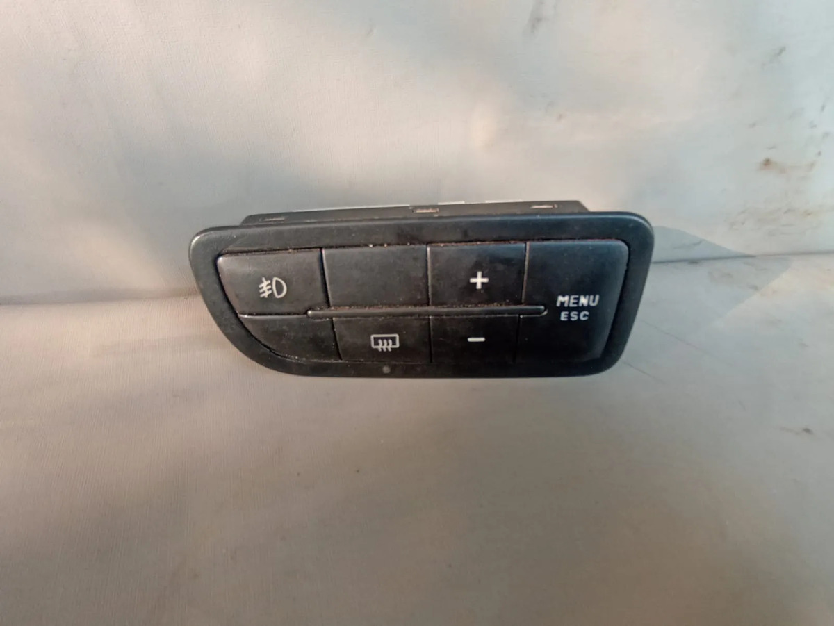 Dodge Vision (2015-2018) Switch De Botones Multiples