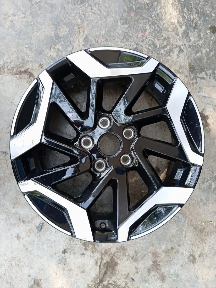 Kia Seltos Gt-line 2023-2024 Rin 17 Original Negro