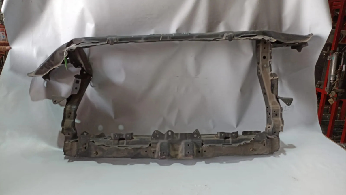Marco Radiador Honda Fit 2009-2014 C/detalle Genérico Usado