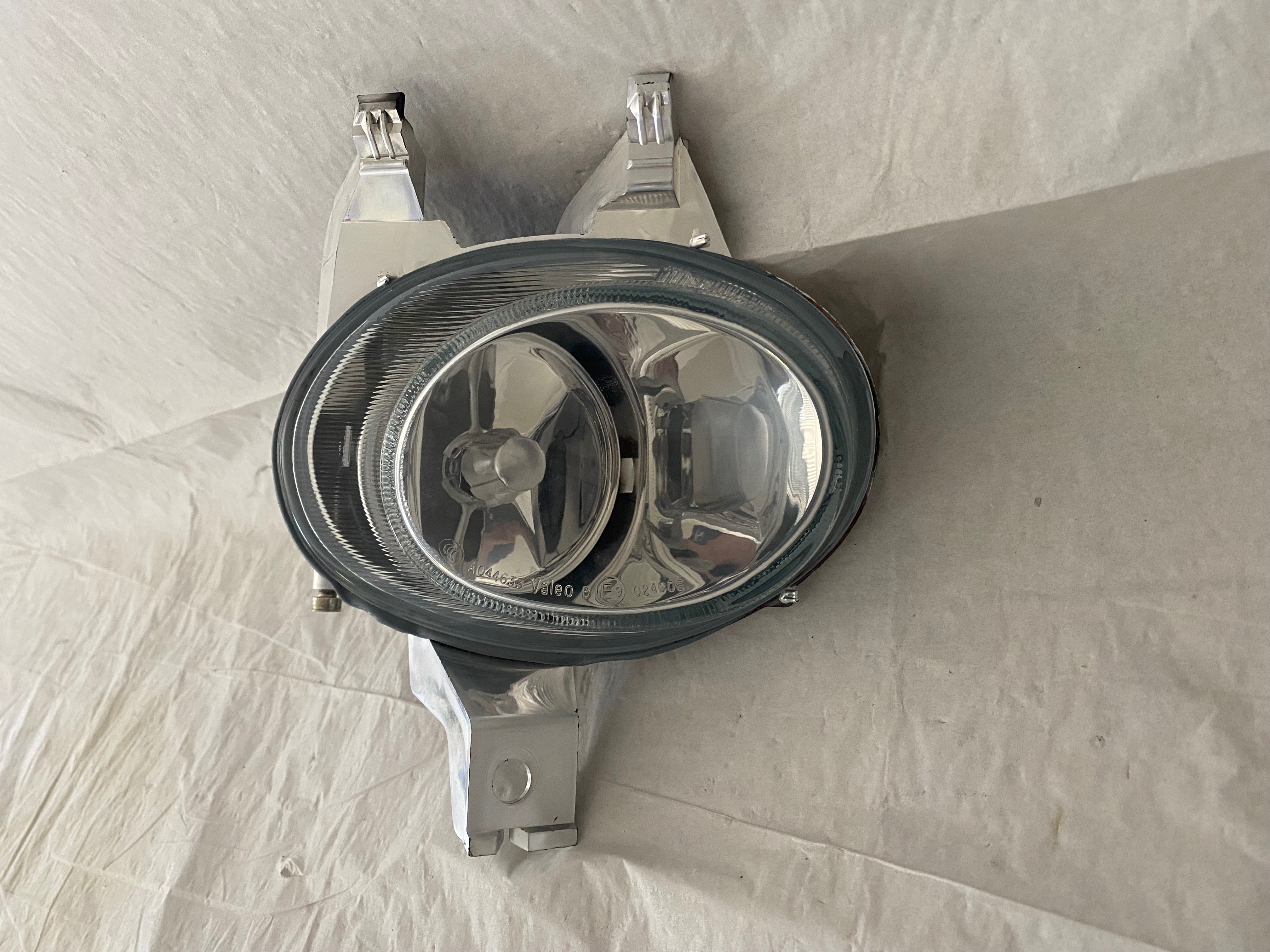 Peugeot 206 2000 - 2005 Luces Antiniebla Delantera Nuevo Original