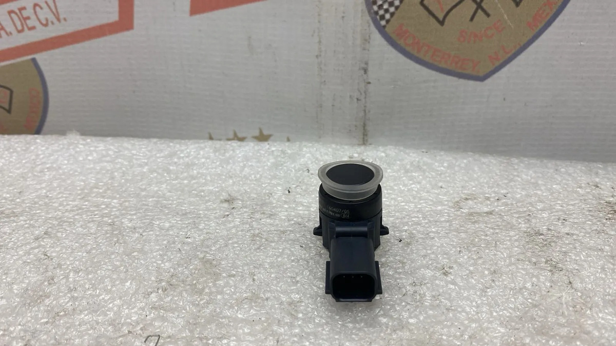 Cadillac Xt5 2017 - 2018 Sensor de punto ciego Trasera Usado Original