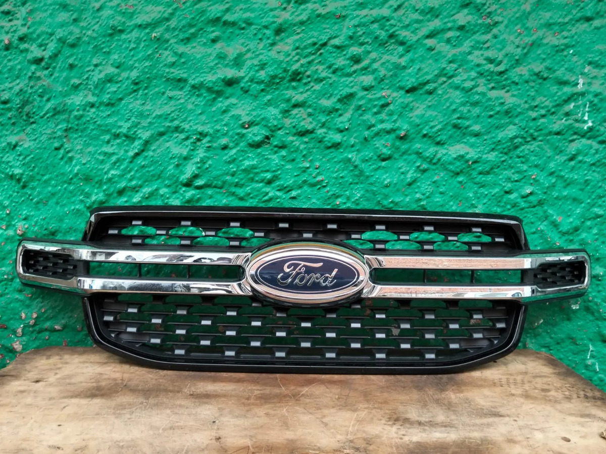 Parrilla Ford Ranger 2022-2024 Usado Original Negro Brillante