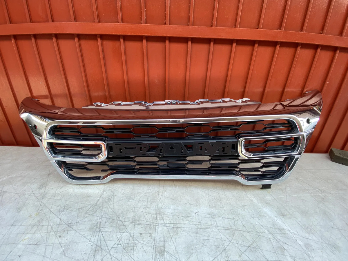 Parrilla Ram Promaster 2500 2023 2024 2025 2026 2027 Origina Cromo Brillante