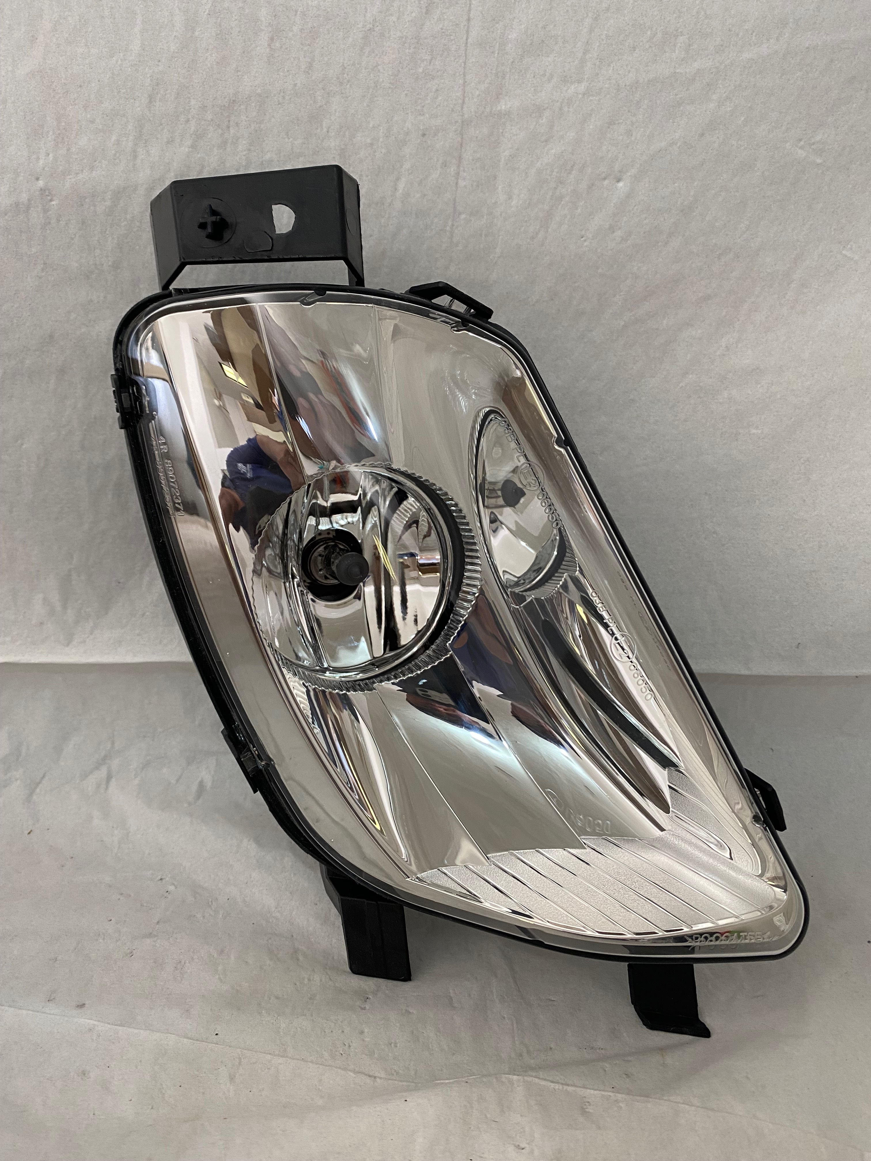 Peugeot 308 2007 - 2013 Faros Auxiliares Derecho Nuevo Original