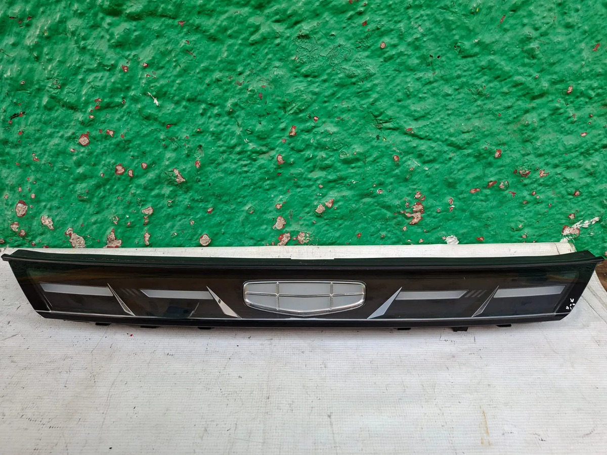 Parrilla Geely Starray 2024-2025 2 Usado Original Negro Brillante